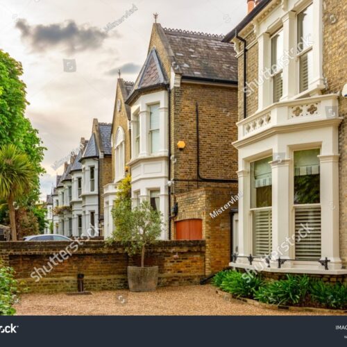 stock-photo-residential-houses-on-streets-of-richmond-upon-thames-london-uk-2534723307